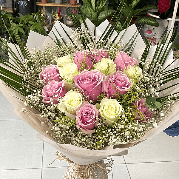  Burdur Çiçek Siparişi - İTHAL PEMBE & BEYAZ GÜL