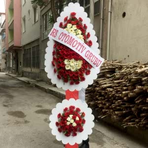  Burdur Çiçek - BEYAZ RENK İTHAL PAPATYA ve 5 ADET GÜL DEN OLUŞAN BUKET