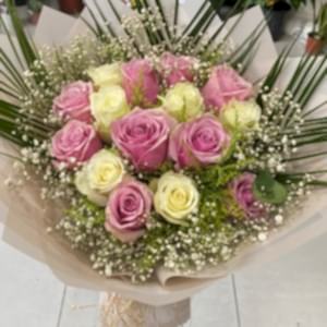  Burdur Çiçek Siparişi - İTHAL PEMBE & BEYAZ GÜL