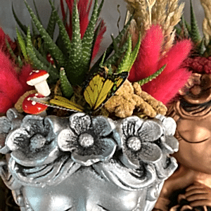  Burdur Çiçek Gönder - RENKLİ KIZ VAZOLAR